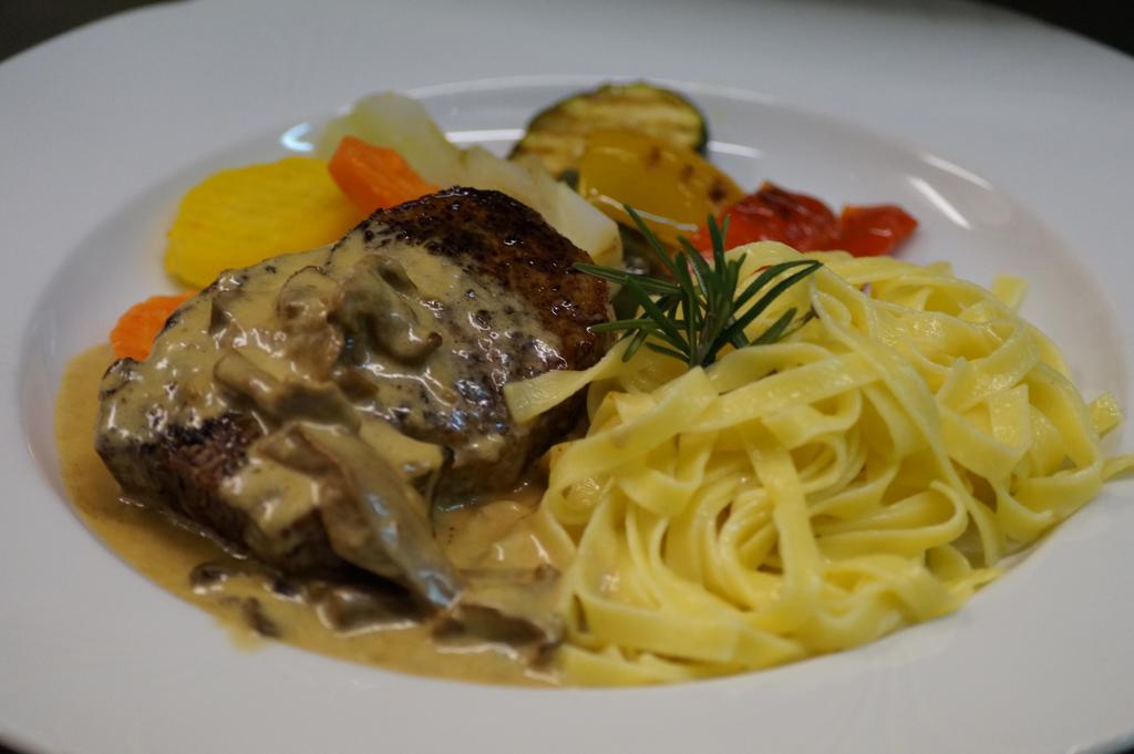 Garni-Gasthaus Elmer Matt Екстериор снимка